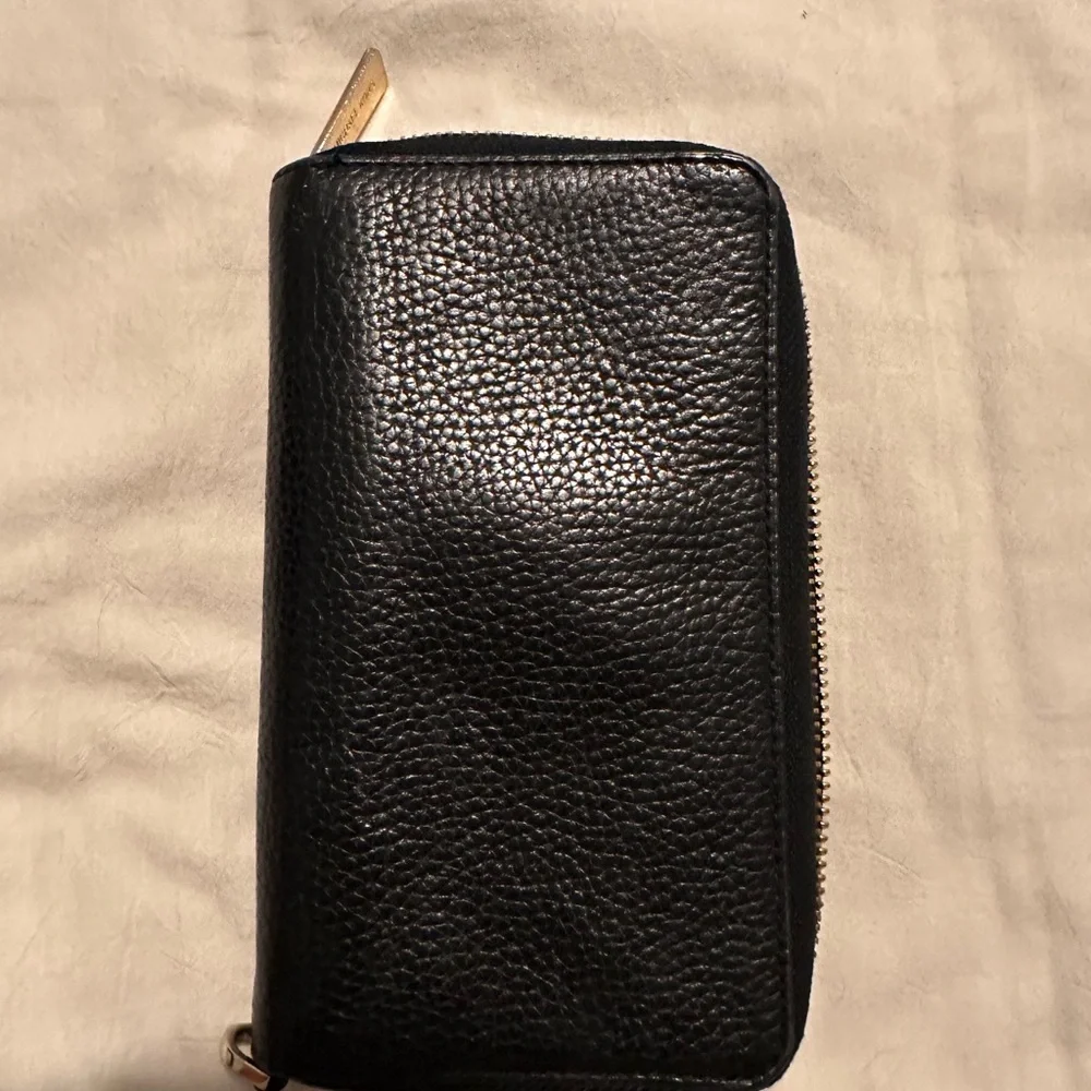 Michael Kors Pebbled Black Wallet - Picture 9 of 10